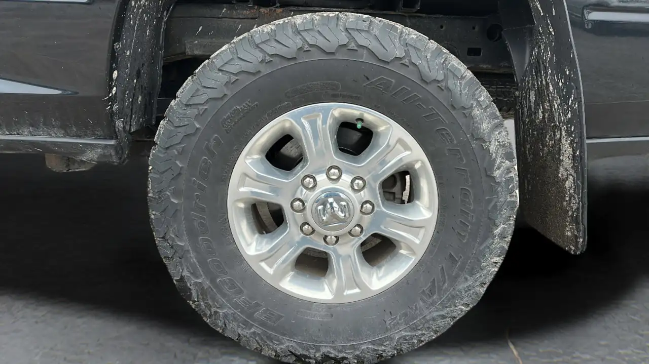 RAM 2500 снимка RAM 2500