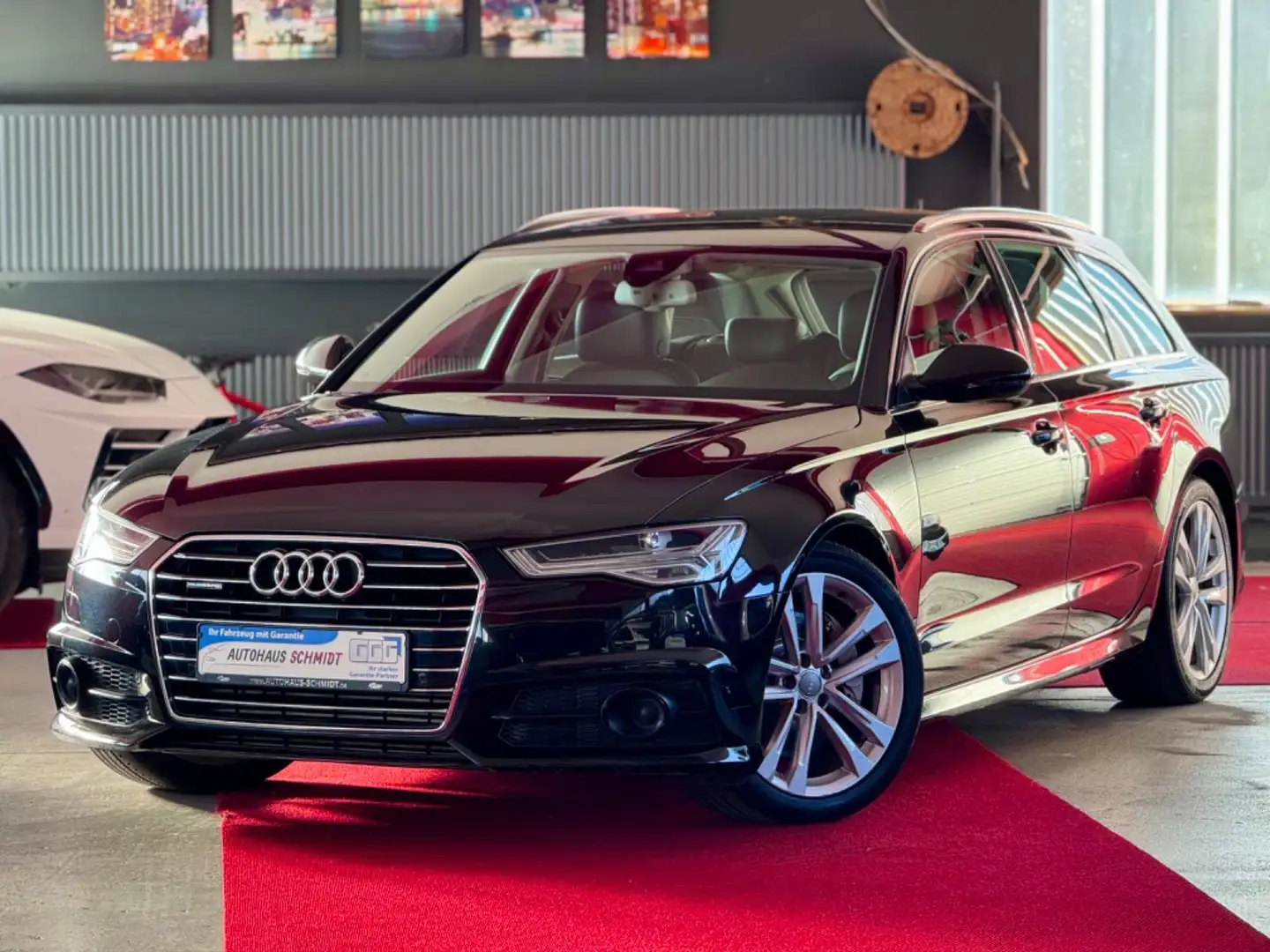 Audi A6 Avant 3.0TDI quattro MMi ACC Matrix Kamera 19 Schwarz - 1