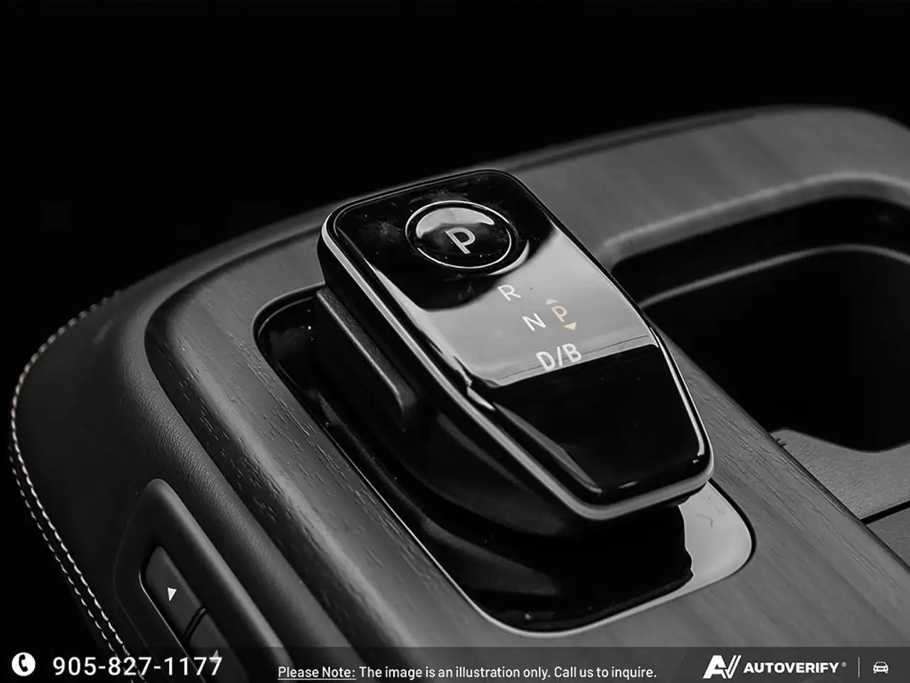 Nissan Ariya снимка Nissan Ariya