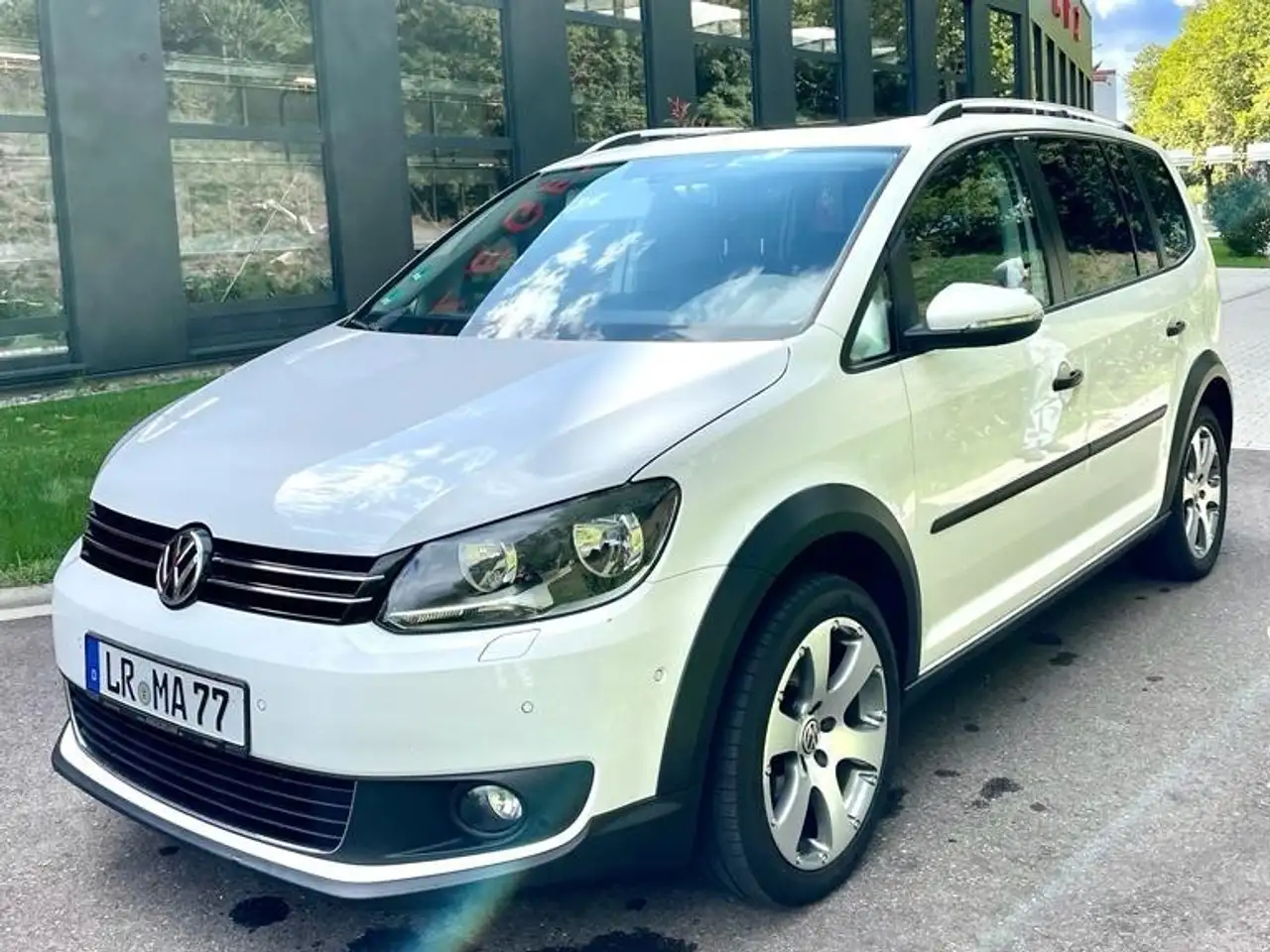 Volkswagen Cross Touran