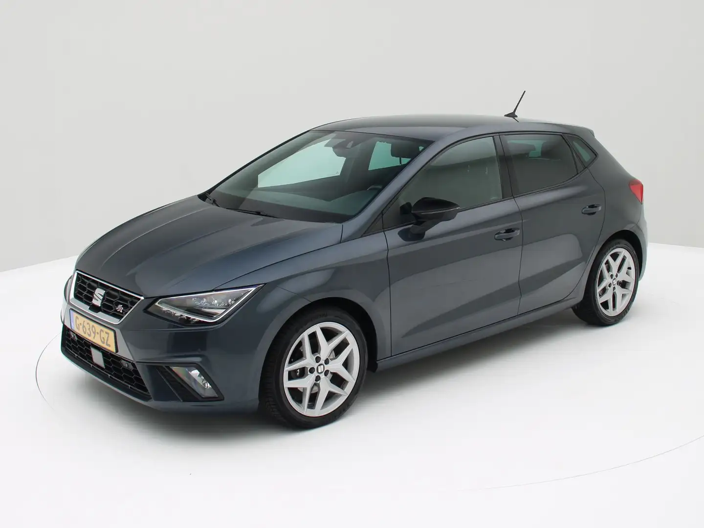 SEAT Ibiza 1.0 TSI FR Business Intense Alcantara Sportint. Gris - 1