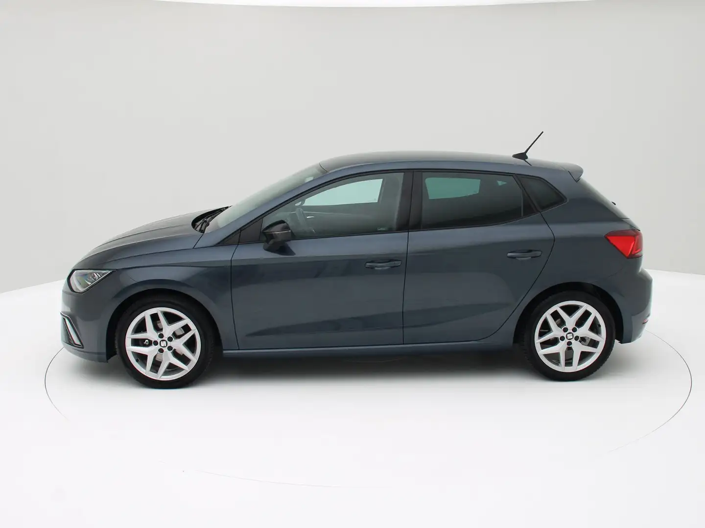 SEAT Ibiza 1.0 TSI FR Business Intense Alcantara Sportint. Gris - 2