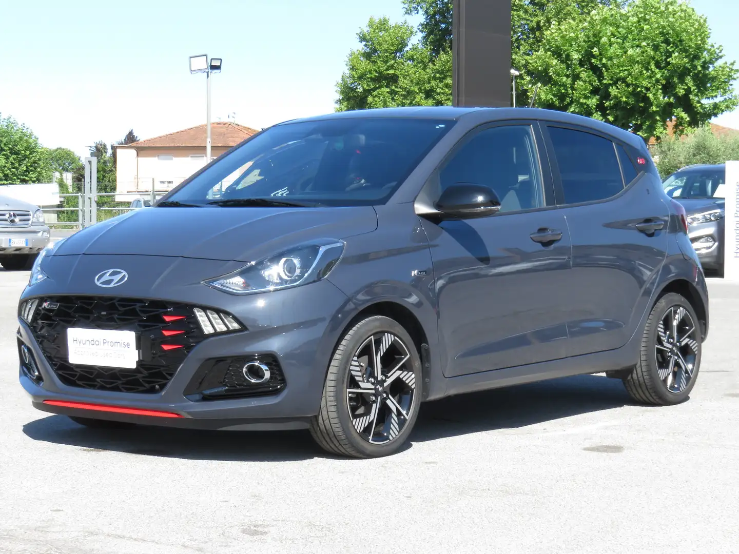 Hyundai i10 NLine 1.0 T-GDI  100cv Grijs - 1