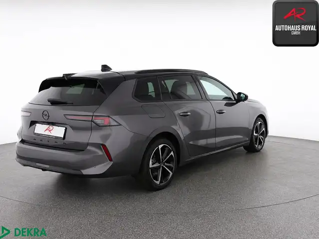 Opel Astra view 5