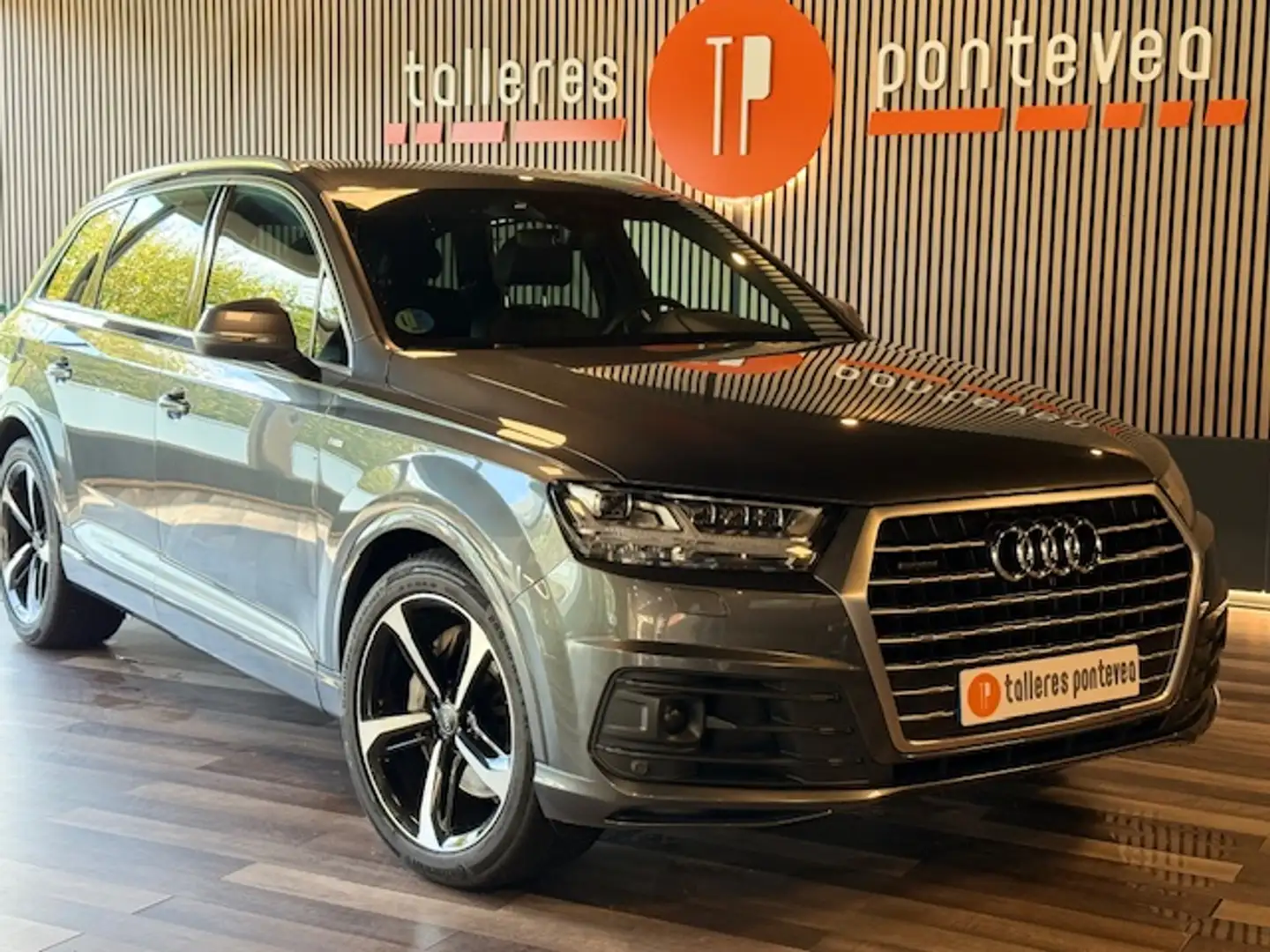 Audi Q7 50 TDI Sport quattro tiptronic Gris - 2