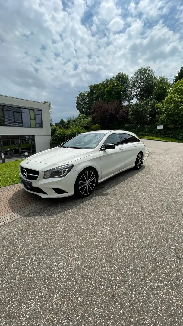 Mercedes-Benz CLA 200 CLA Shooting Brake 200 (CDI) d Weiß - 1