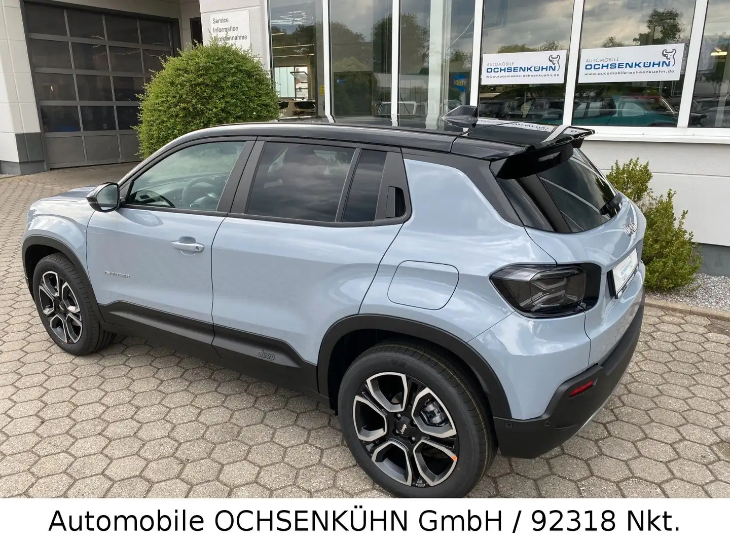 Jeep Avenger 1.2 e-Hybrid Summit / JBL, Nav., Sitzh. Gris - 2