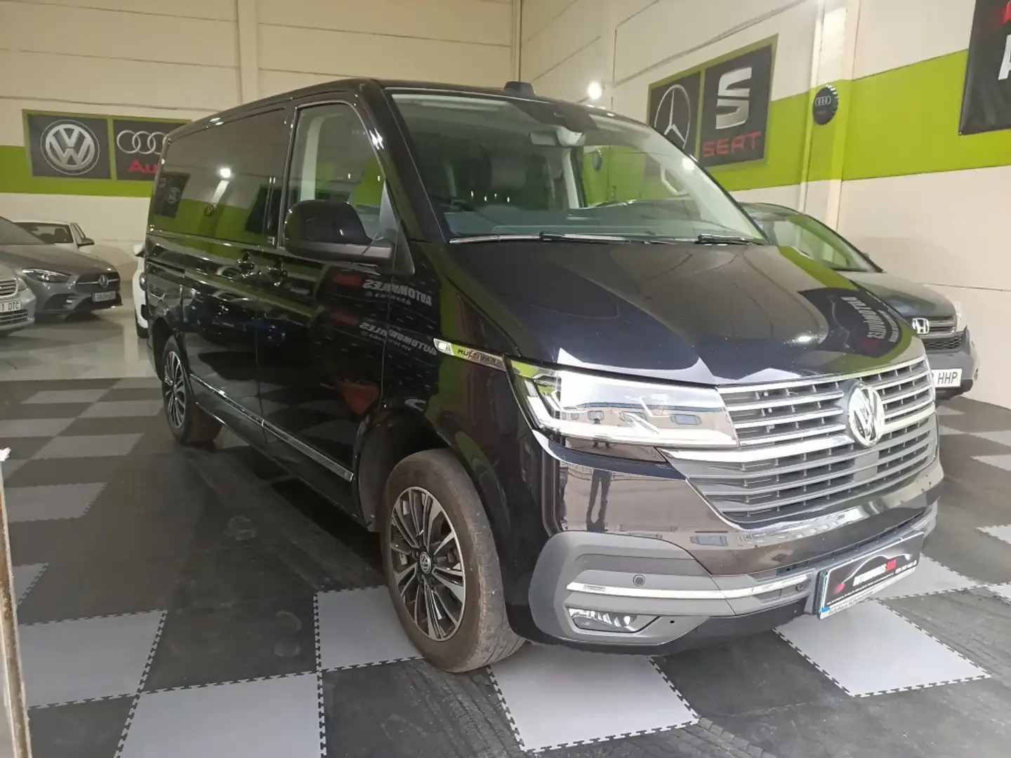 Volkswagen Multivan 2.0TDI BMT Outdoor PanAmericana 146kW Noir - 2
