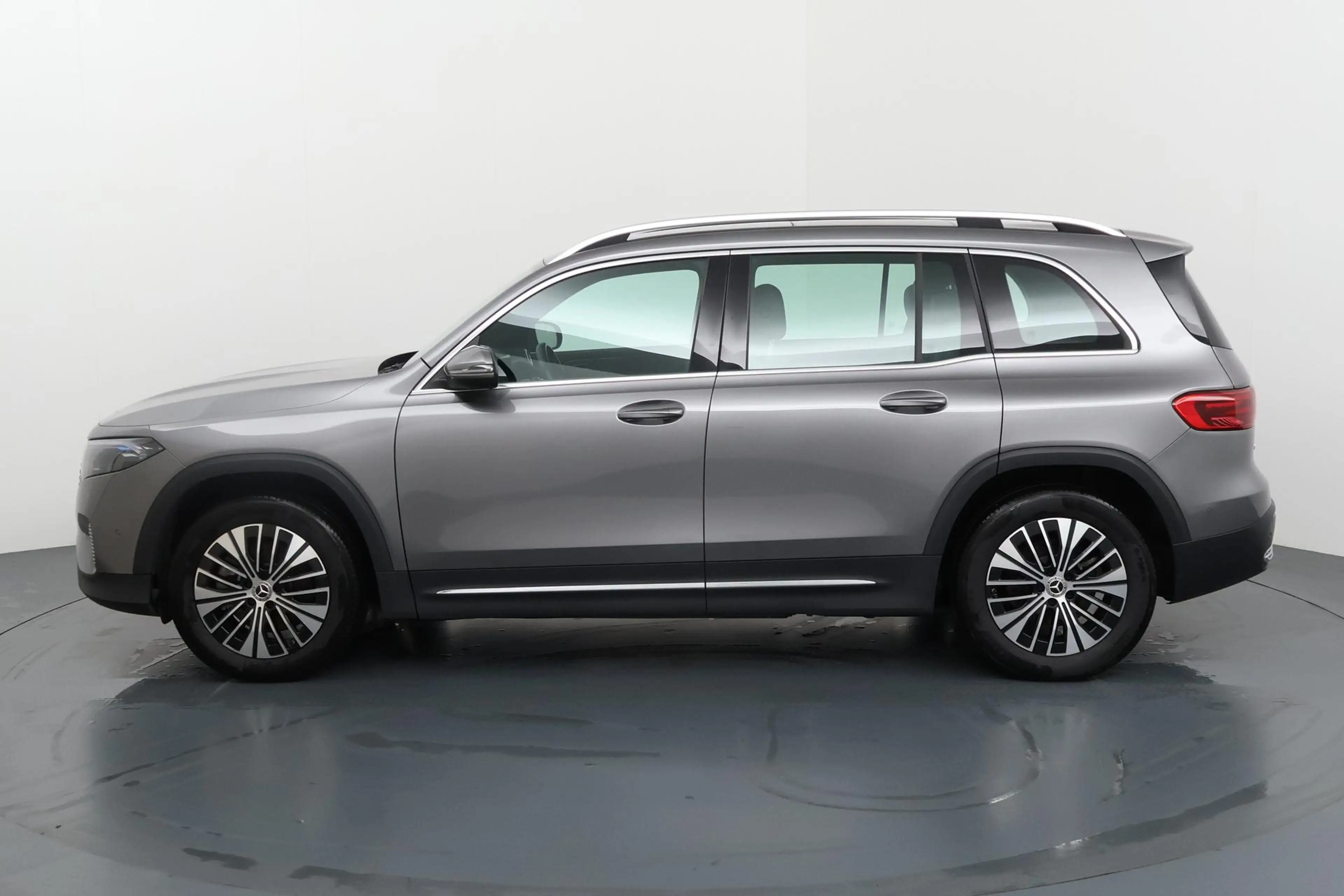 Mercedes-Benz EQB 250 250+ Business Line 71 kWh Ruime en comfortabele el — photo 13