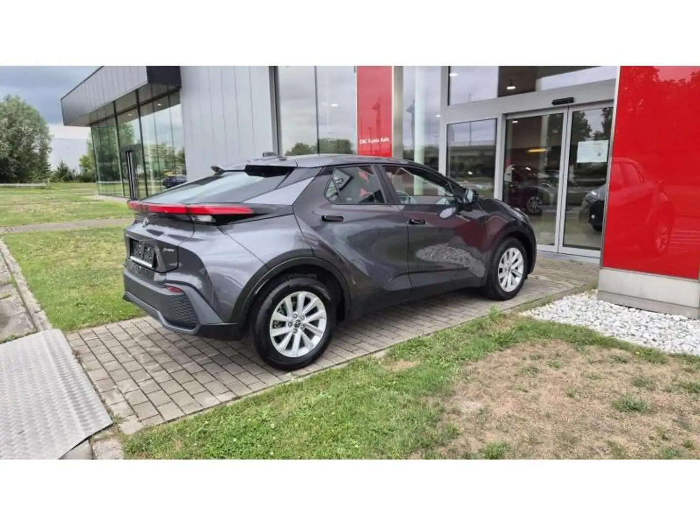 Toyota C-HR Dynamic Gris - 2