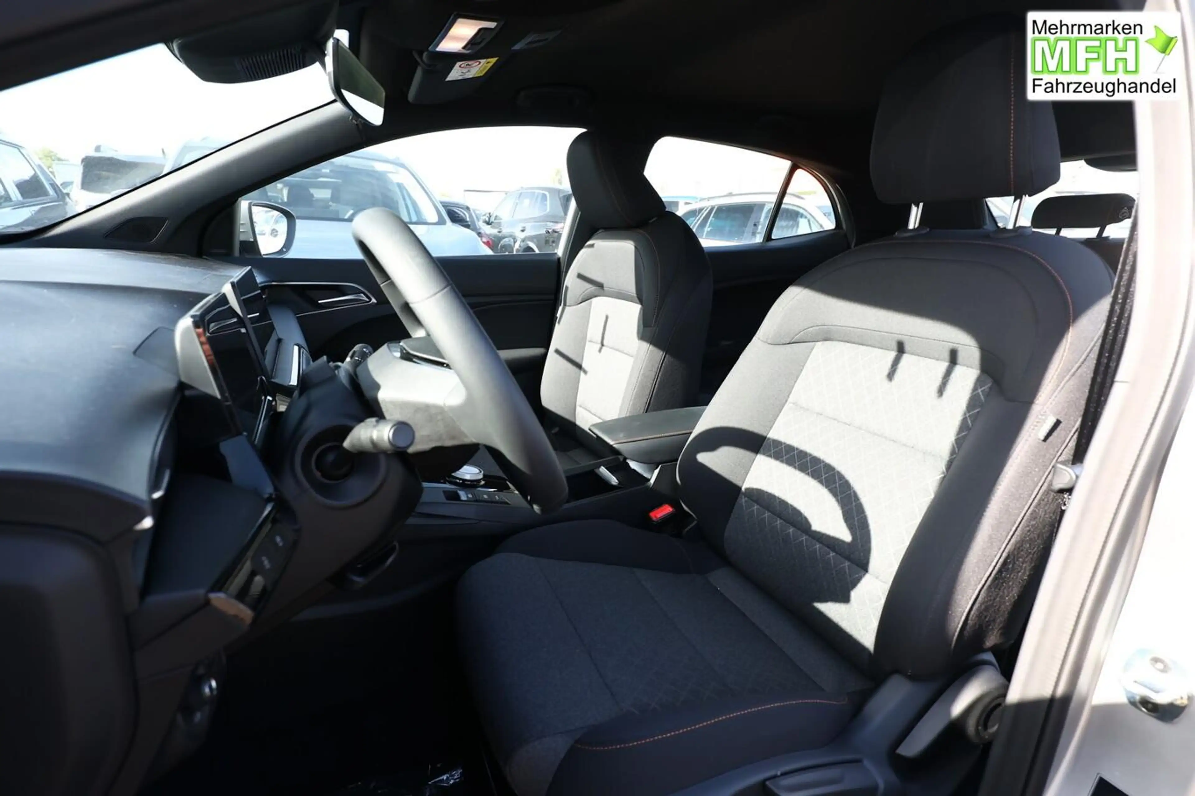 MG MG3 Comfort HEV+ ACC Kam Nav PDC AppCo Klima 16Z 75... — photo 5