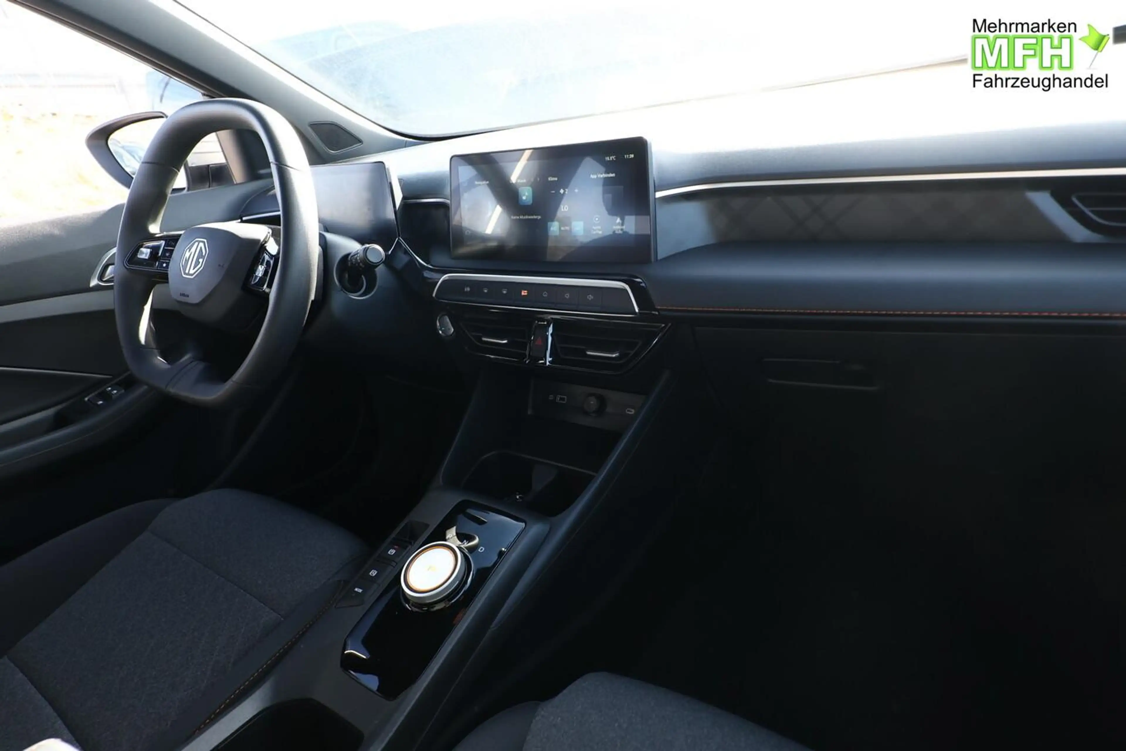 MG MG3 Comfort HEV+ ACC Kam Nav PDC AppCo Klima 16Z 75... — photo 8
