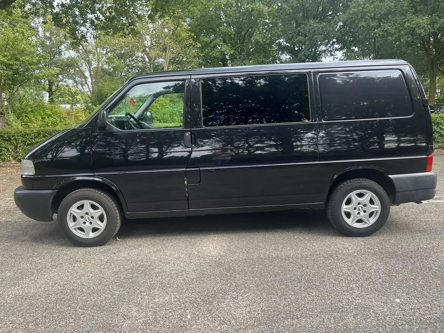 Volkswagen Transporter 2.5 TDI Zwart - 2