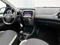 Toyota Aygo 1.0 VVT-i x-play cabrio | Carbiotop | Lage km stan Grijs - thumbnail 24