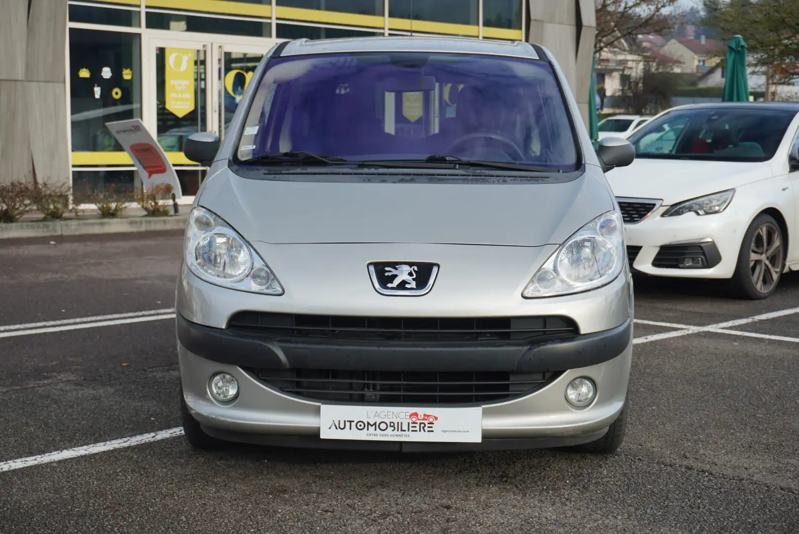 Peugeot 1007 1.4 HDi 70ch Trendy Gris - 2