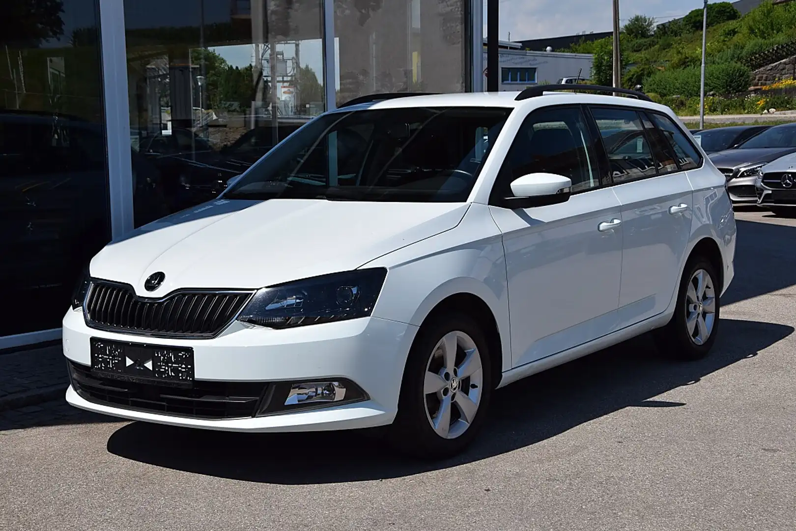 Skoda Fabia Ambition Weiß - 2
