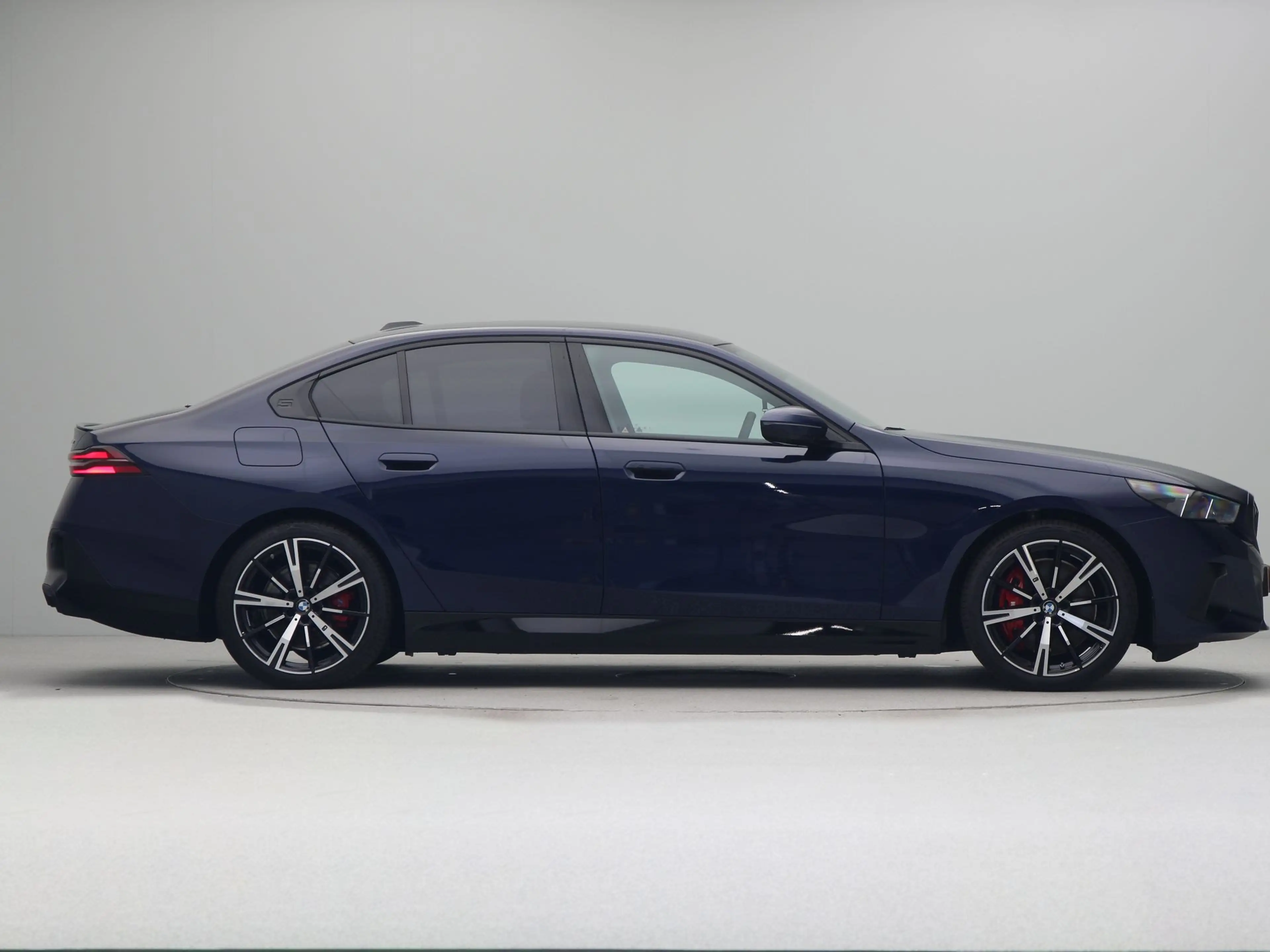 BMW i5 eDrive40 M Sport Edition 84 kWh — photo 7