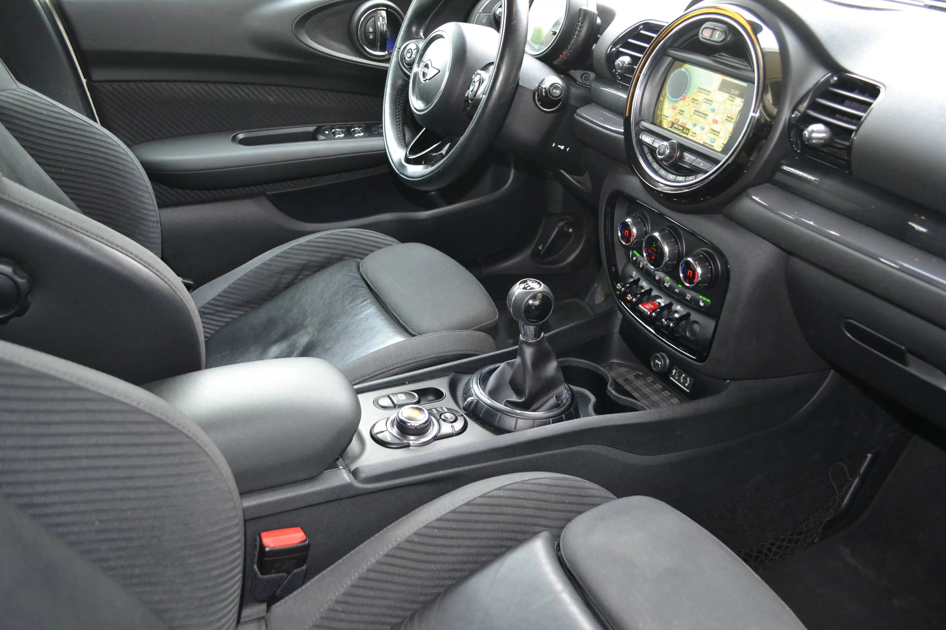 MINI One D Clubman One D CLUBMAN * LED*LEDER*NAVIGATION*KEYLESS&GO* — photo 10