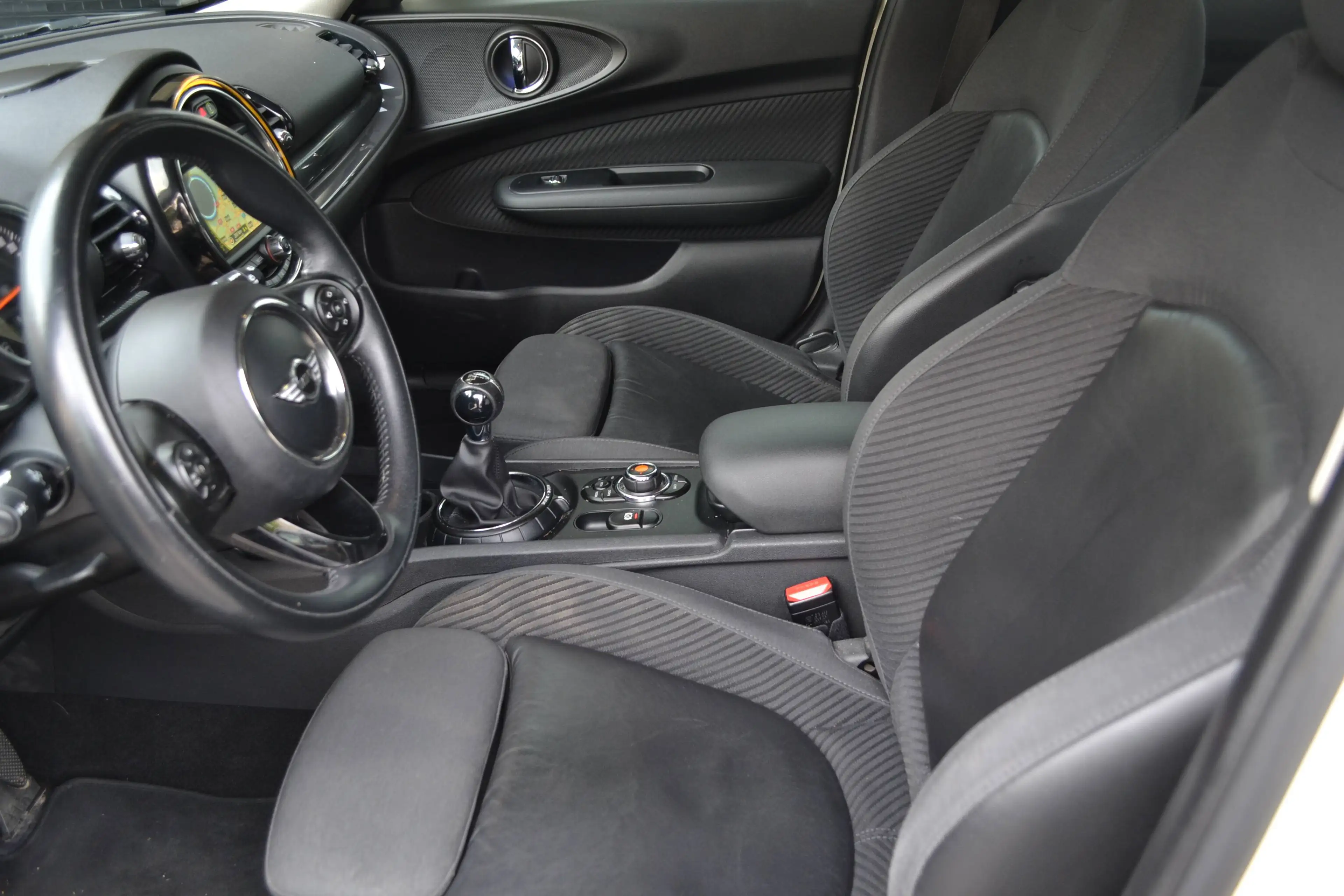 MINI One D Clubman One D CLUBMAN * LED*LEDER*NAVIGATION*KEYLESS&GO* — photo 12