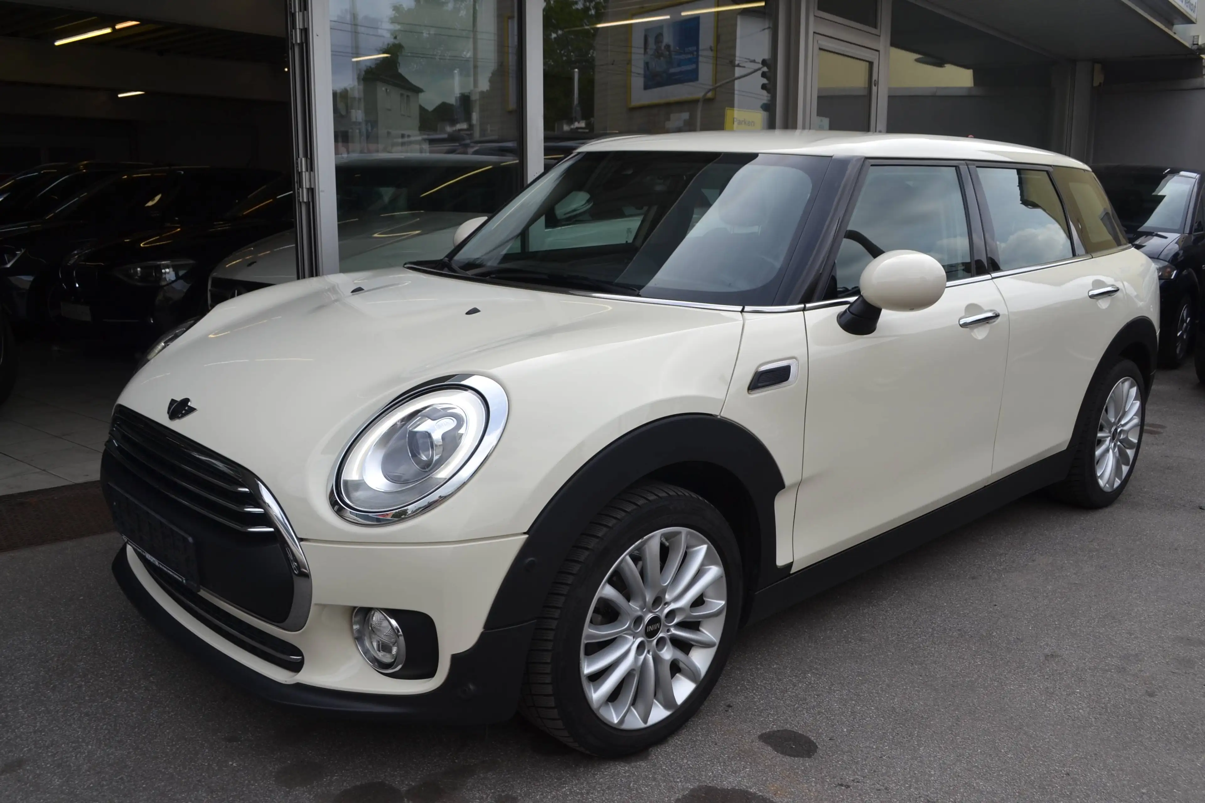 MINI One D Clubman One D CLUBMAN * LED*LEDER*NAVIGATION*KEYLESS&GO* — photo 15