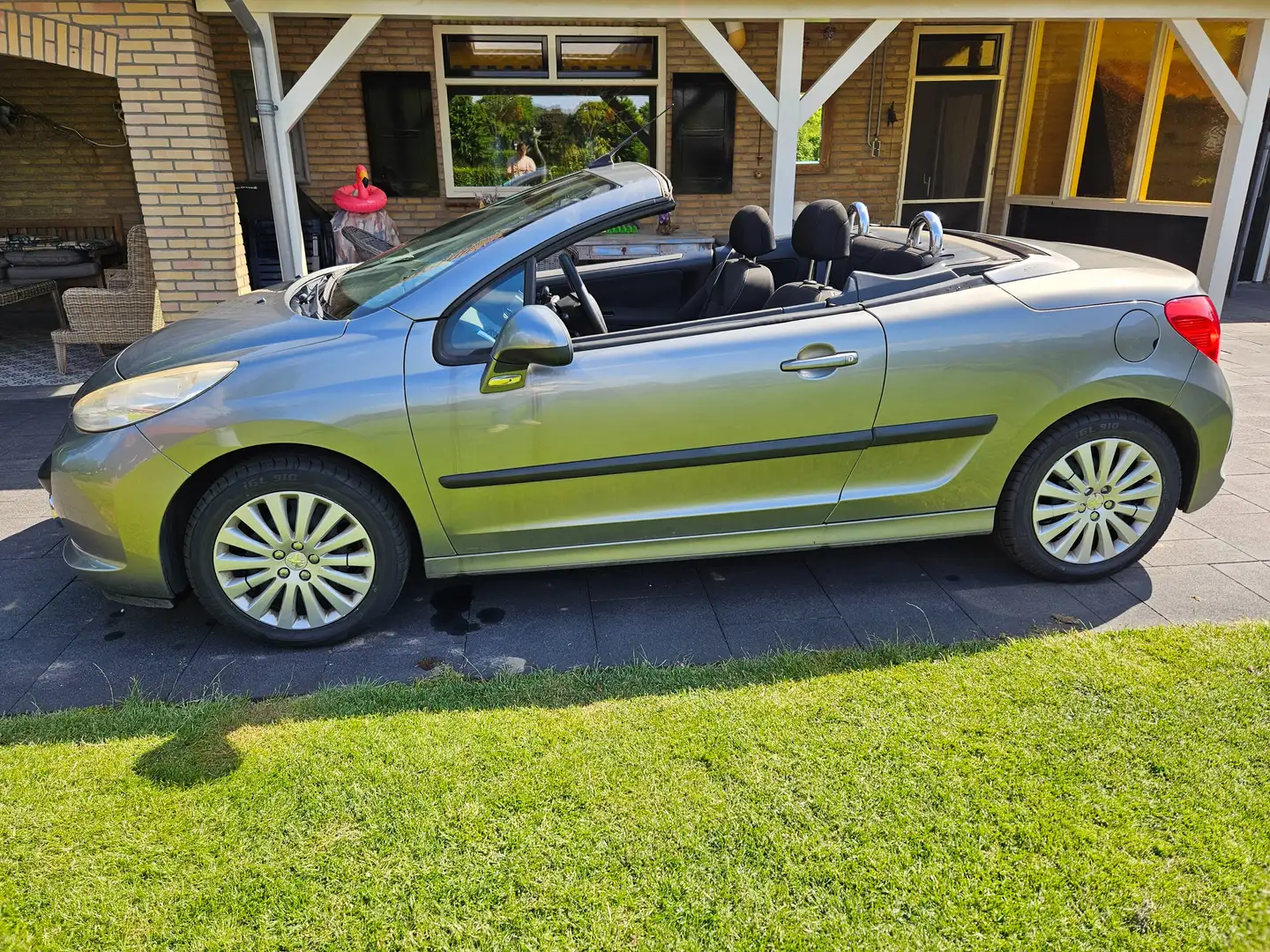 Peugeot 207 207 CC 1.6 VTi Zilver - 2