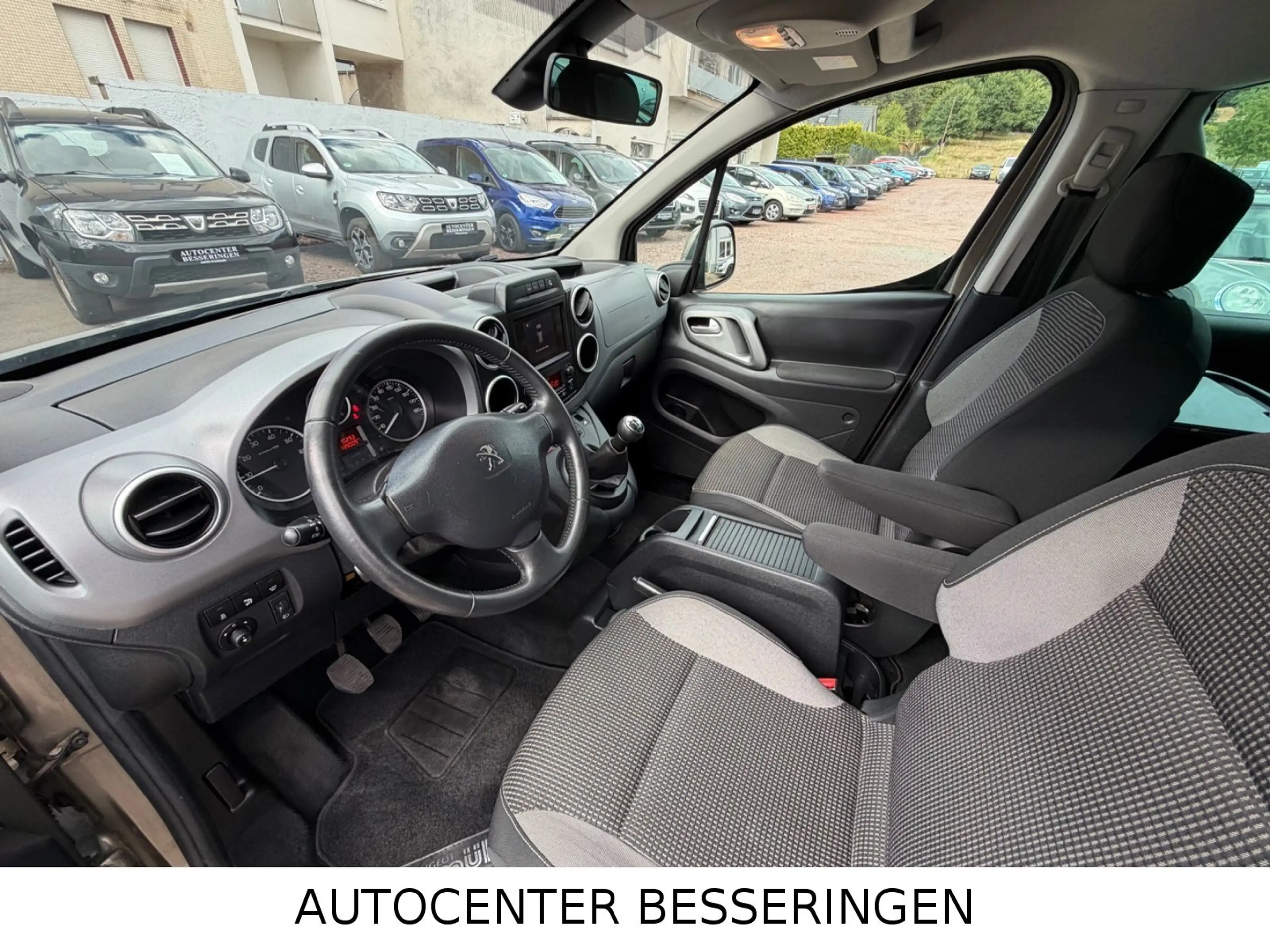 Peugeot Partner Tepee * KLIMA * AUS 1.HAND * 5-SITZER * — photo 7