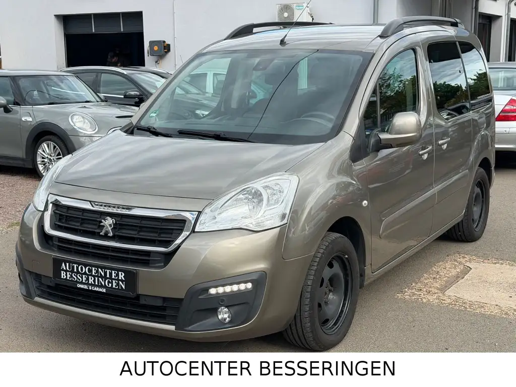 Peugeot Partner 2018 из Европы — купить под ключ