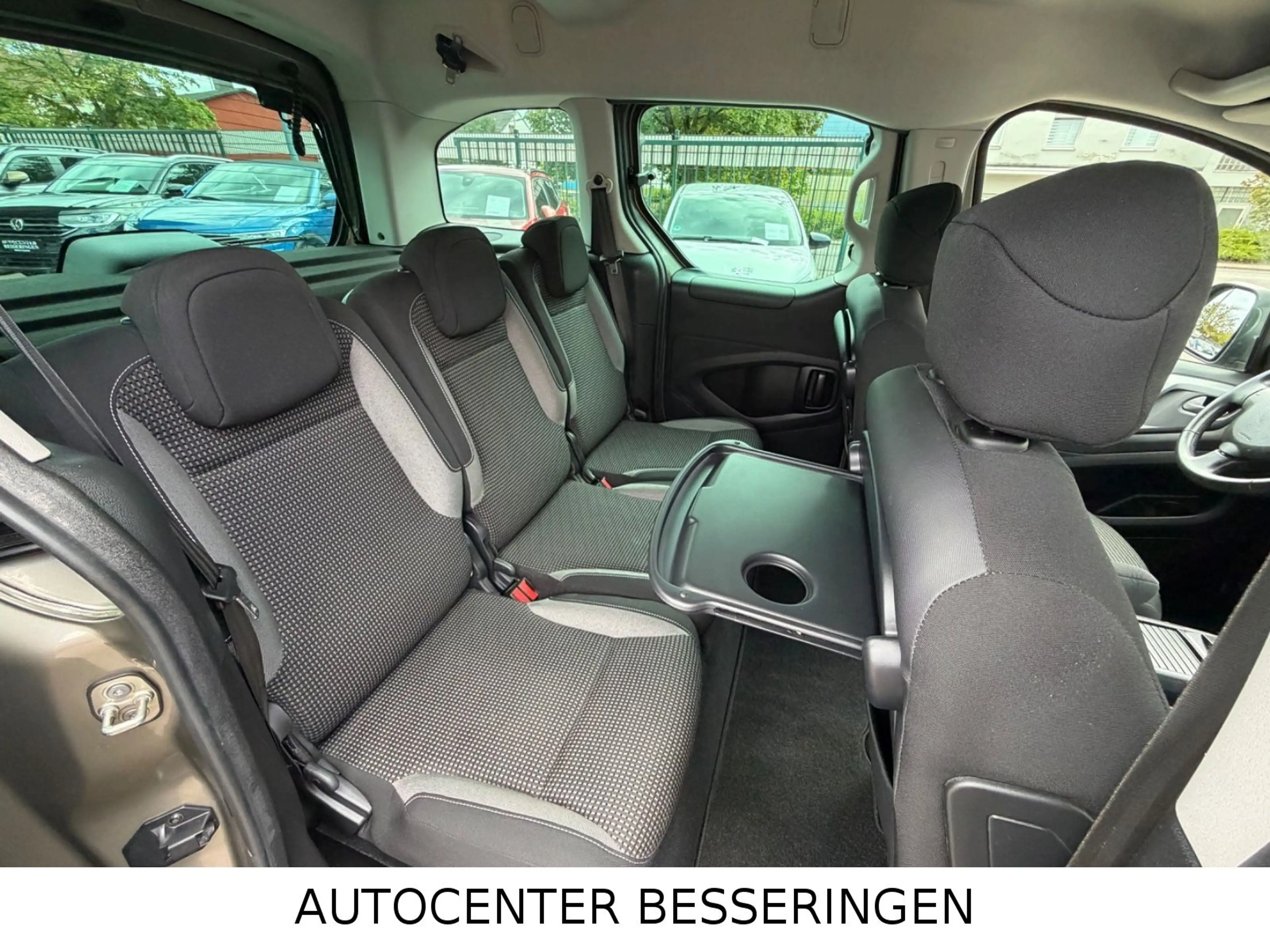 Peugeot Partner Tepee * KLIMA * AUS 1.HAND * 5-SITZER * — photo 10