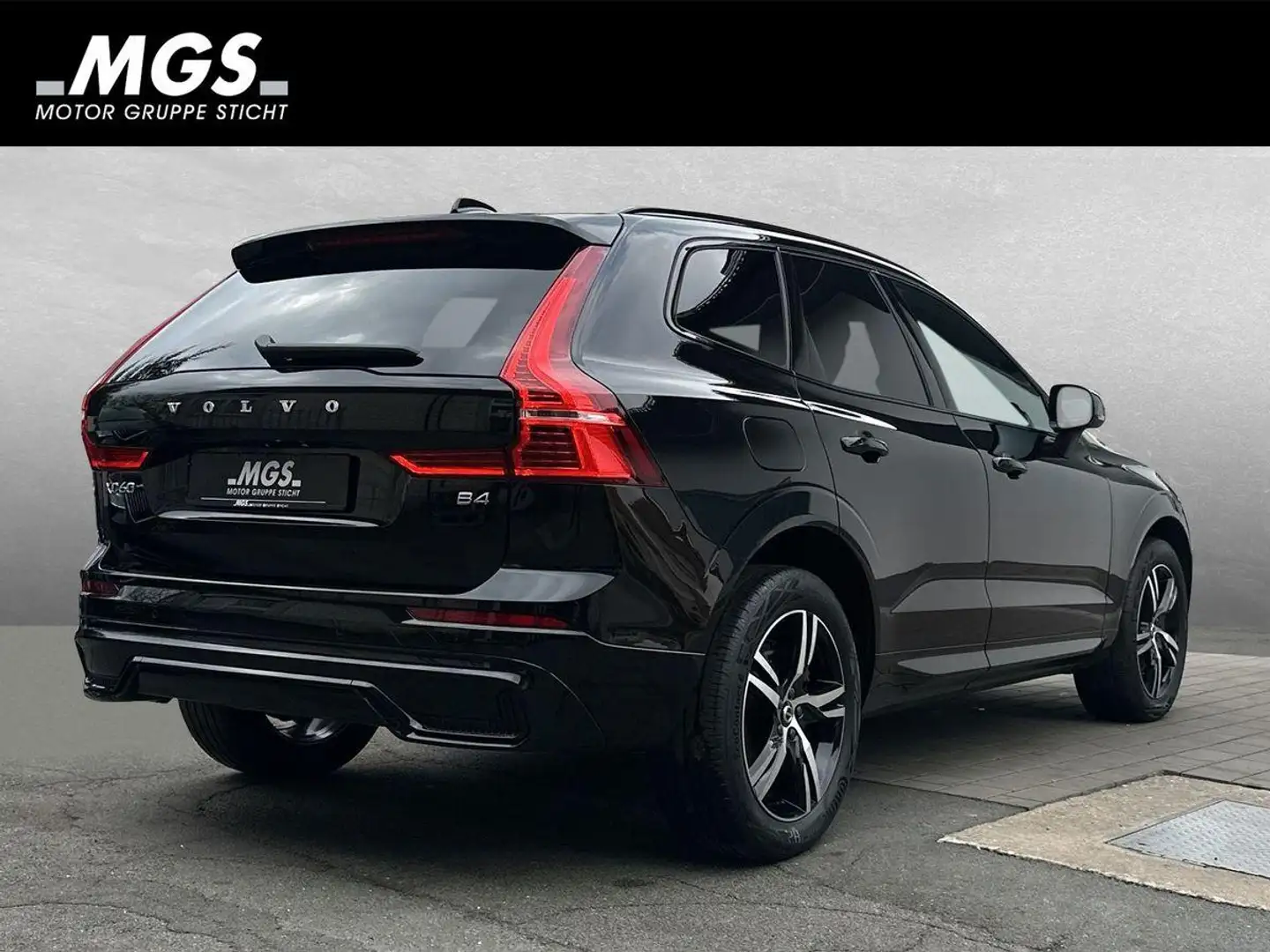 Volvo XC60 R Design 2WD 2.0 Diesel FIS #DAB #BT Schwarz - 2