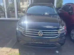 Volkswagen Tiguan 1.5 TSI Automatik, Navi, AHK schwenkbar