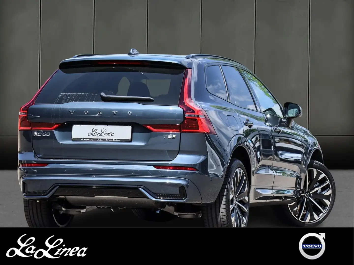 Volvo XC60 T8 Ultra Dark Plug-In Hybrid AWD Azul - 2