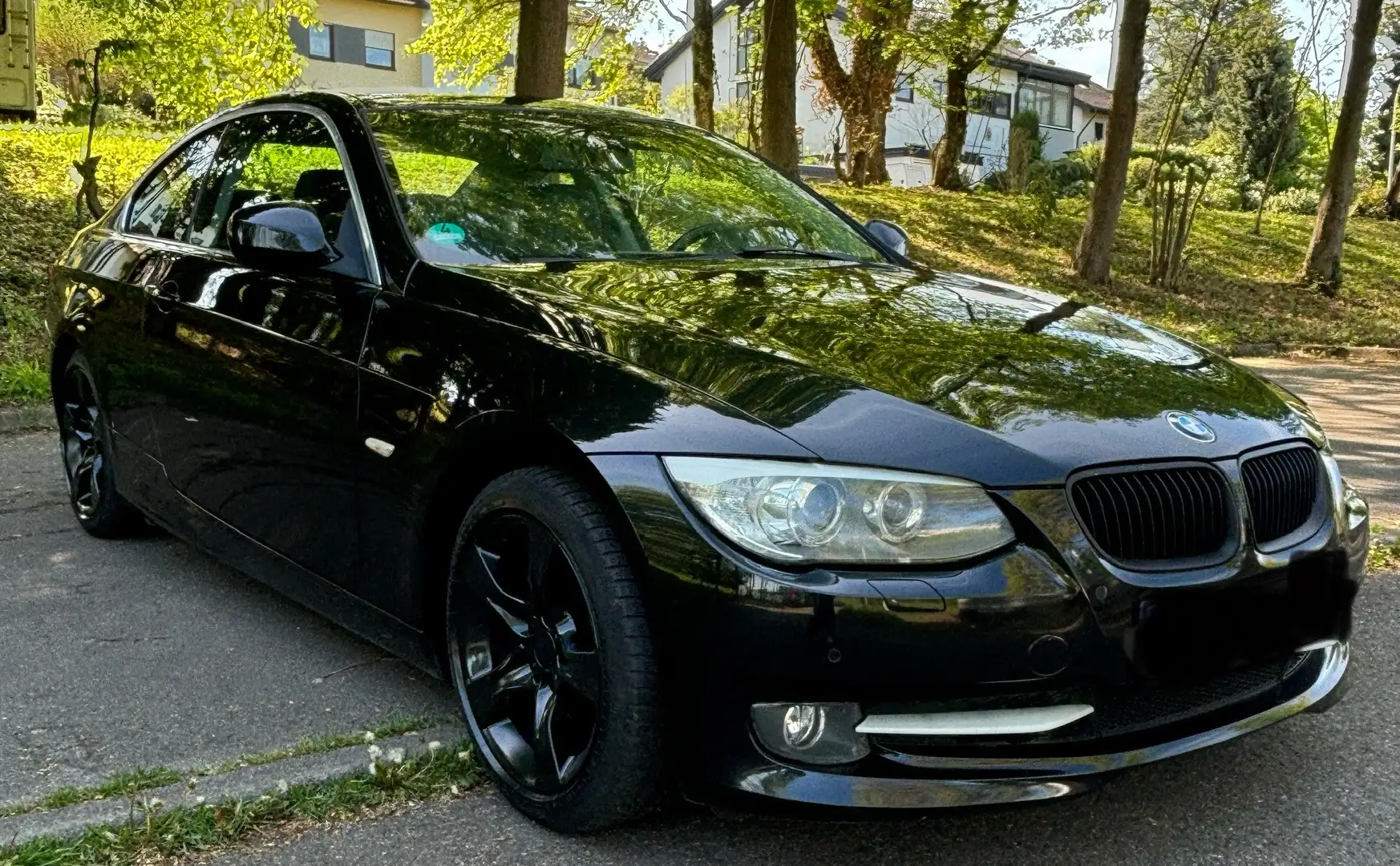 BMW 325 325i Coupe Aut. Schwarz - 1