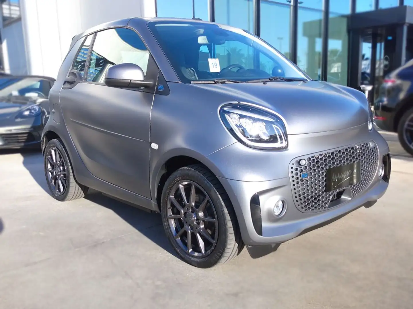 smart forTwo Cabrio eq Edition One 4,6kW -PROMO- Grigio - 1