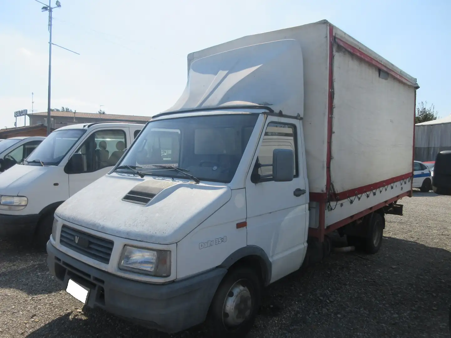 Iveco Daily 35.8 CON CASSONE E CENTINE Bianco - 1