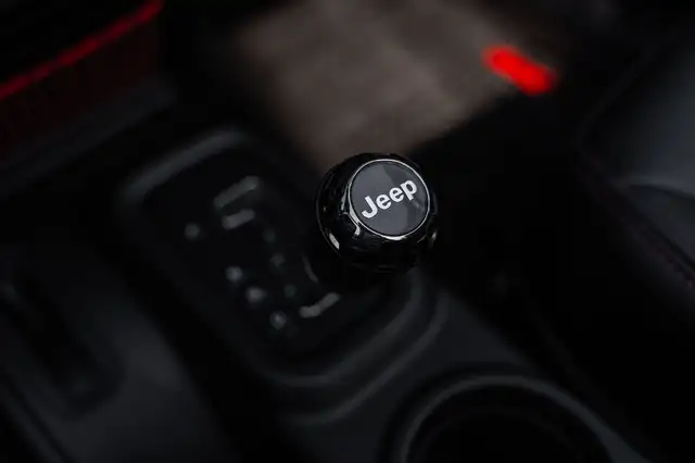 Jeep Wrangler view 29