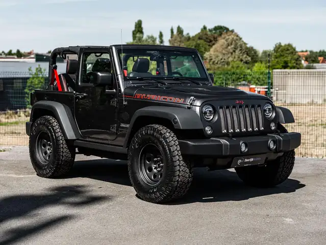 Jeep Wrangler main image