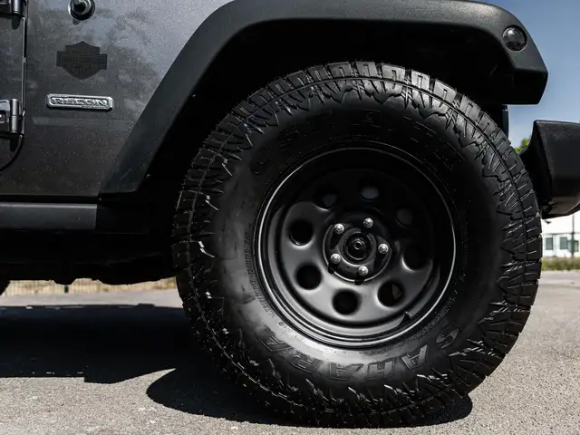 Jeep Wrangler view 12