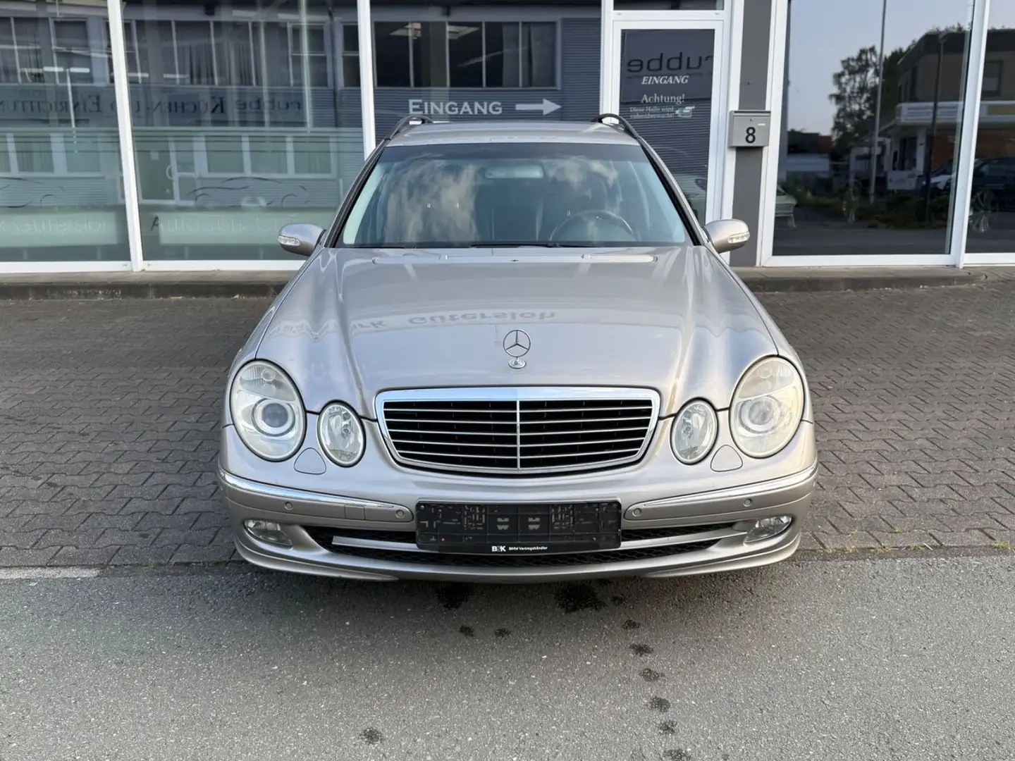 Mercedes-Benz E 270 E -Klasse T-Modell E 270 T CDI Avantgarde Silber - 2