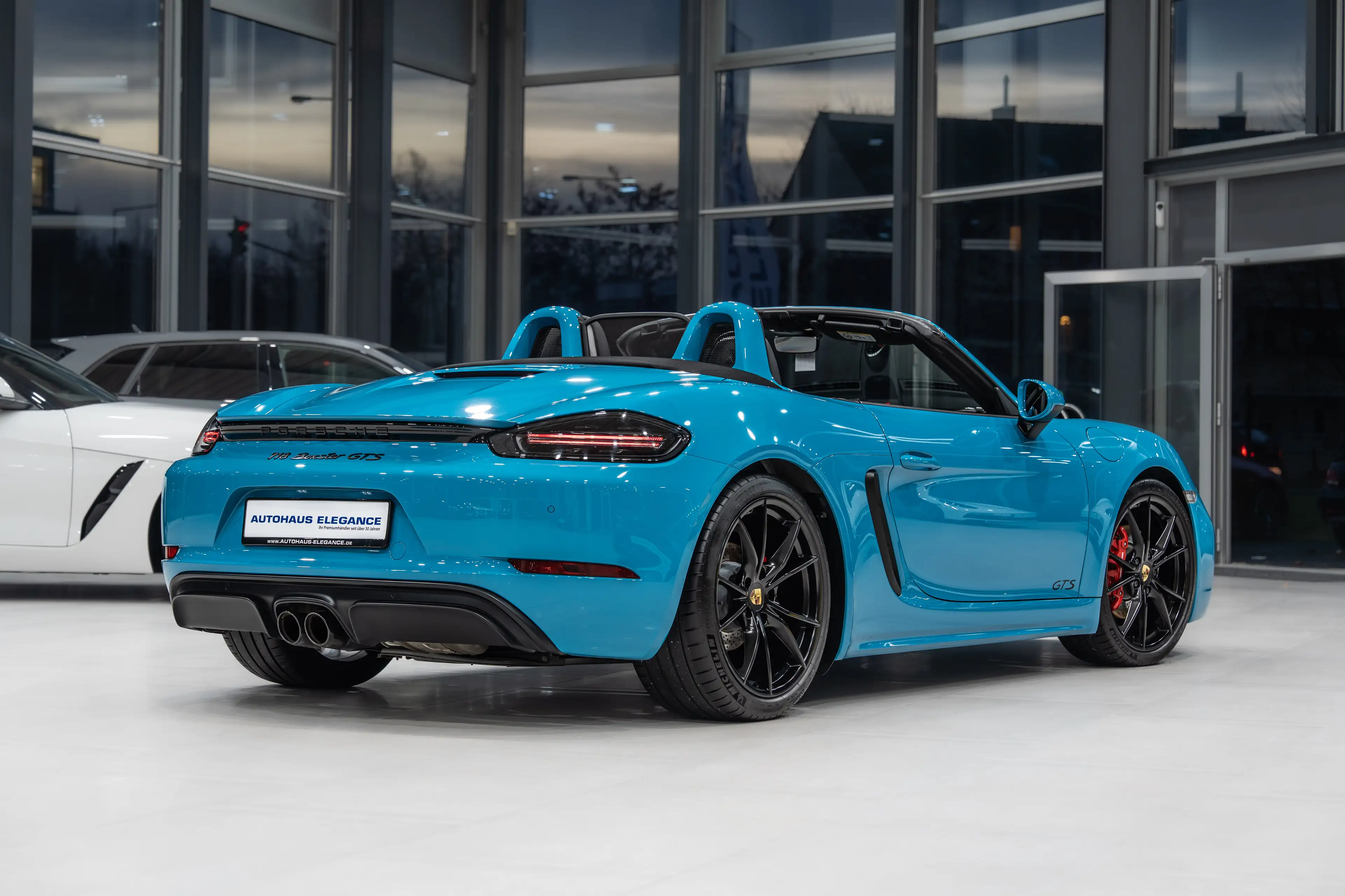 Porsche 718 GTS*SPORTSITZE+*PDLS+*PERF.ABGAS*PDK* — photo 4