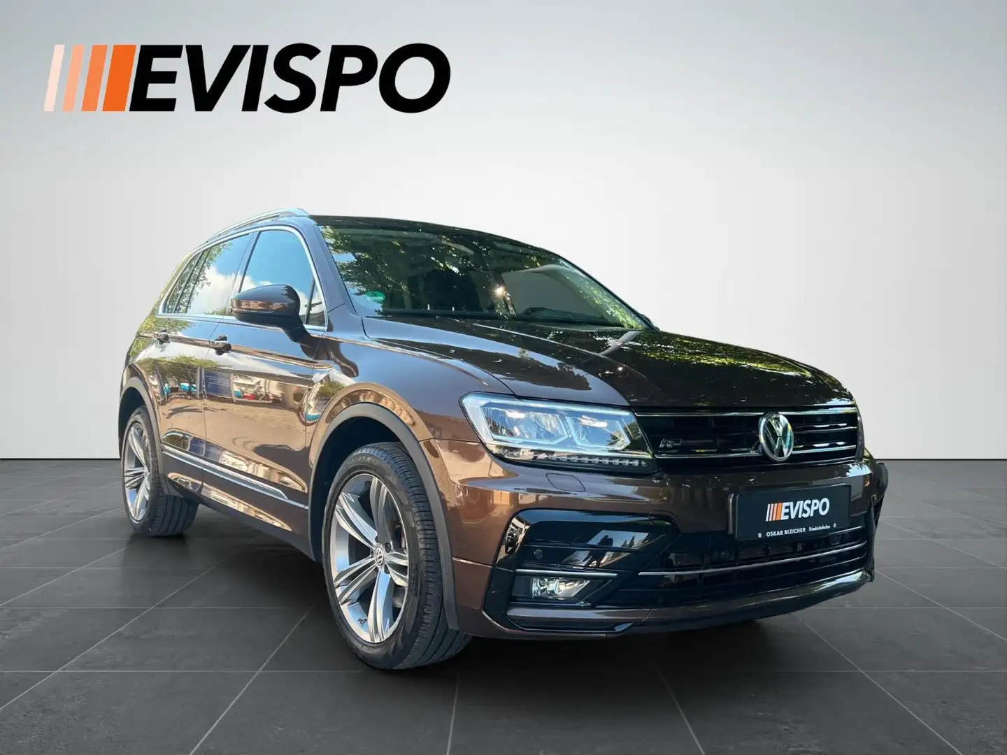 Volkswagen Tiguan Sound 4M R-Line*DAB*AHK*19ZOLL*1.Hand*SH Braun - 1