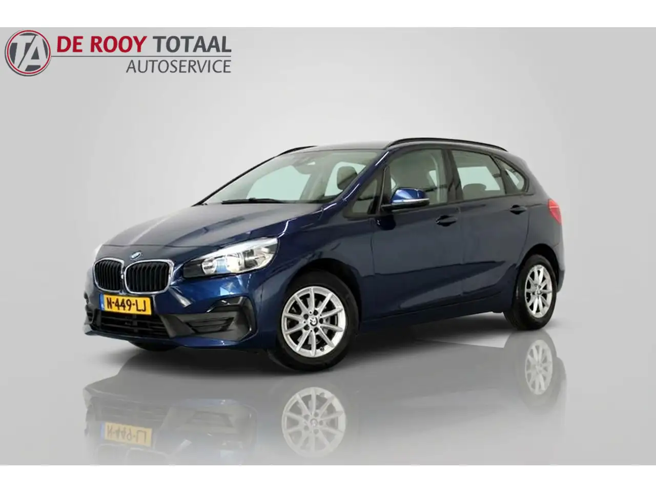 BMW 218