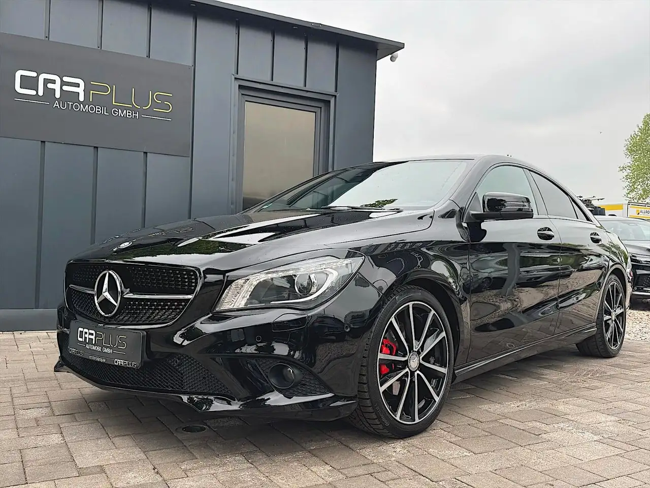 Mercedes-Benz CLA 200