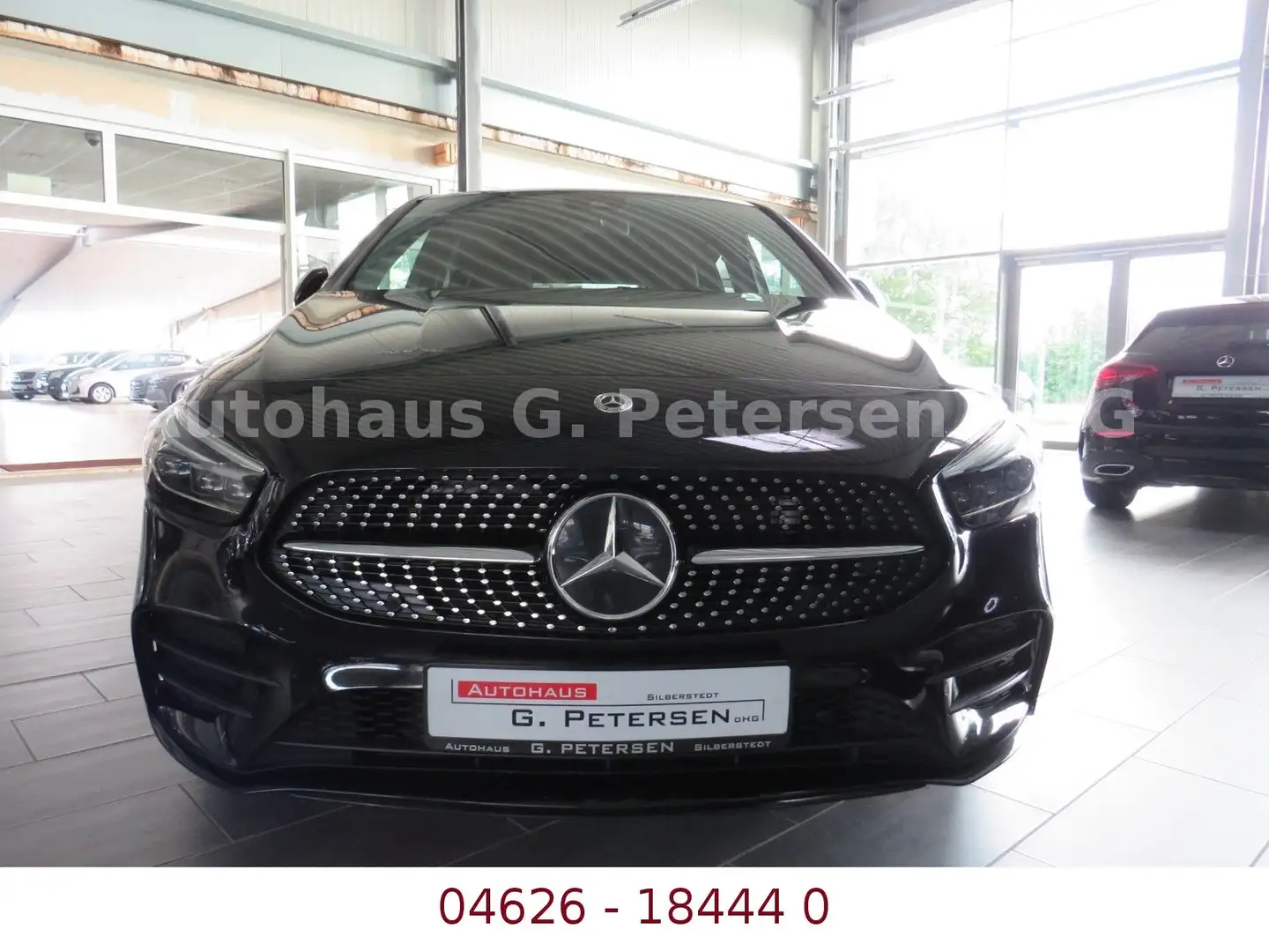 Mercedes-Benz B 200 *AMG*Pano*Multibeam*CAM*Spur*KEYLESS GO* Schwarz - 2
