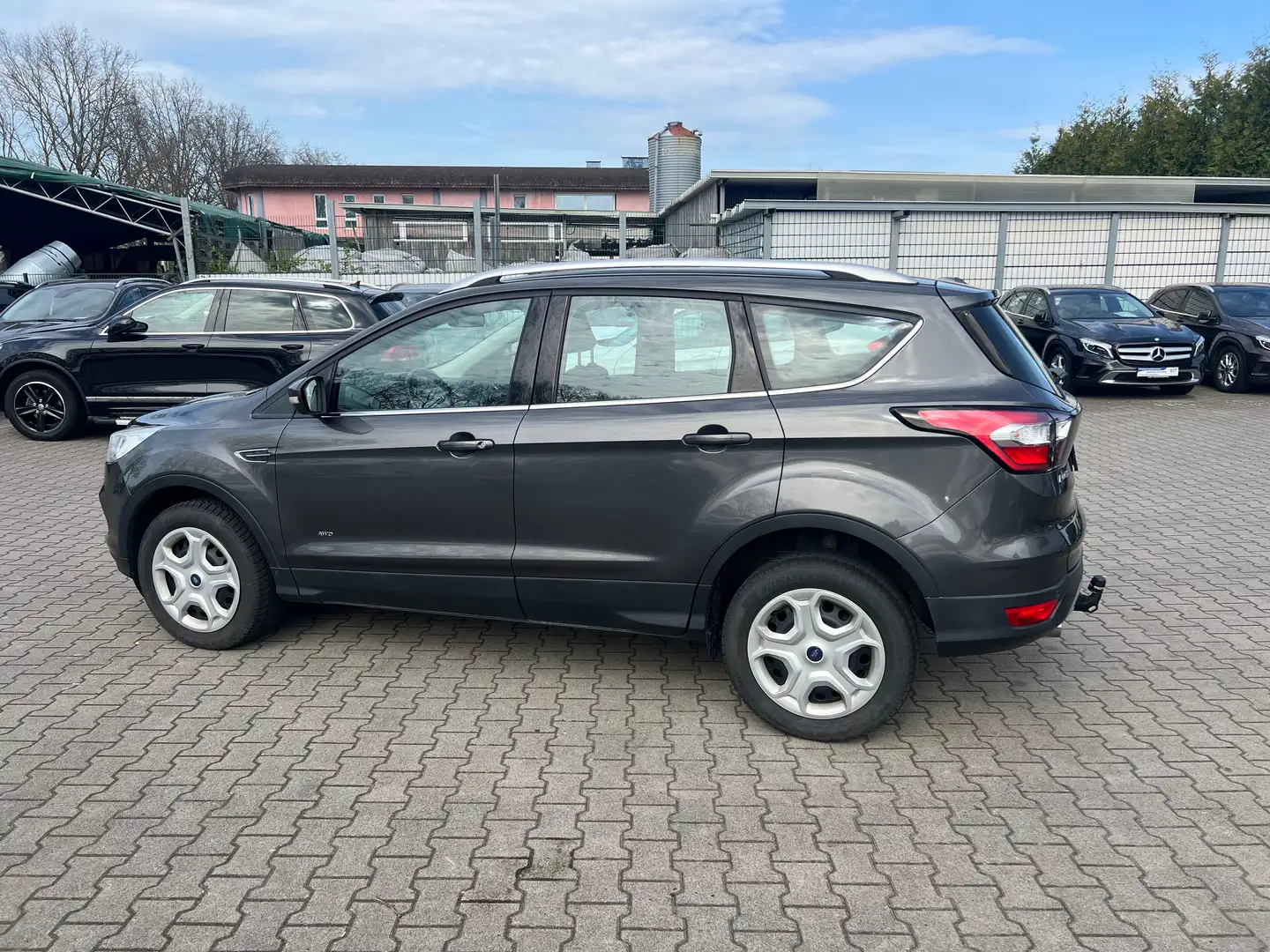 Ford Kuga Trend 2.0 TDCI *Finanzierung möglich *AHK *PDC Gris - 2