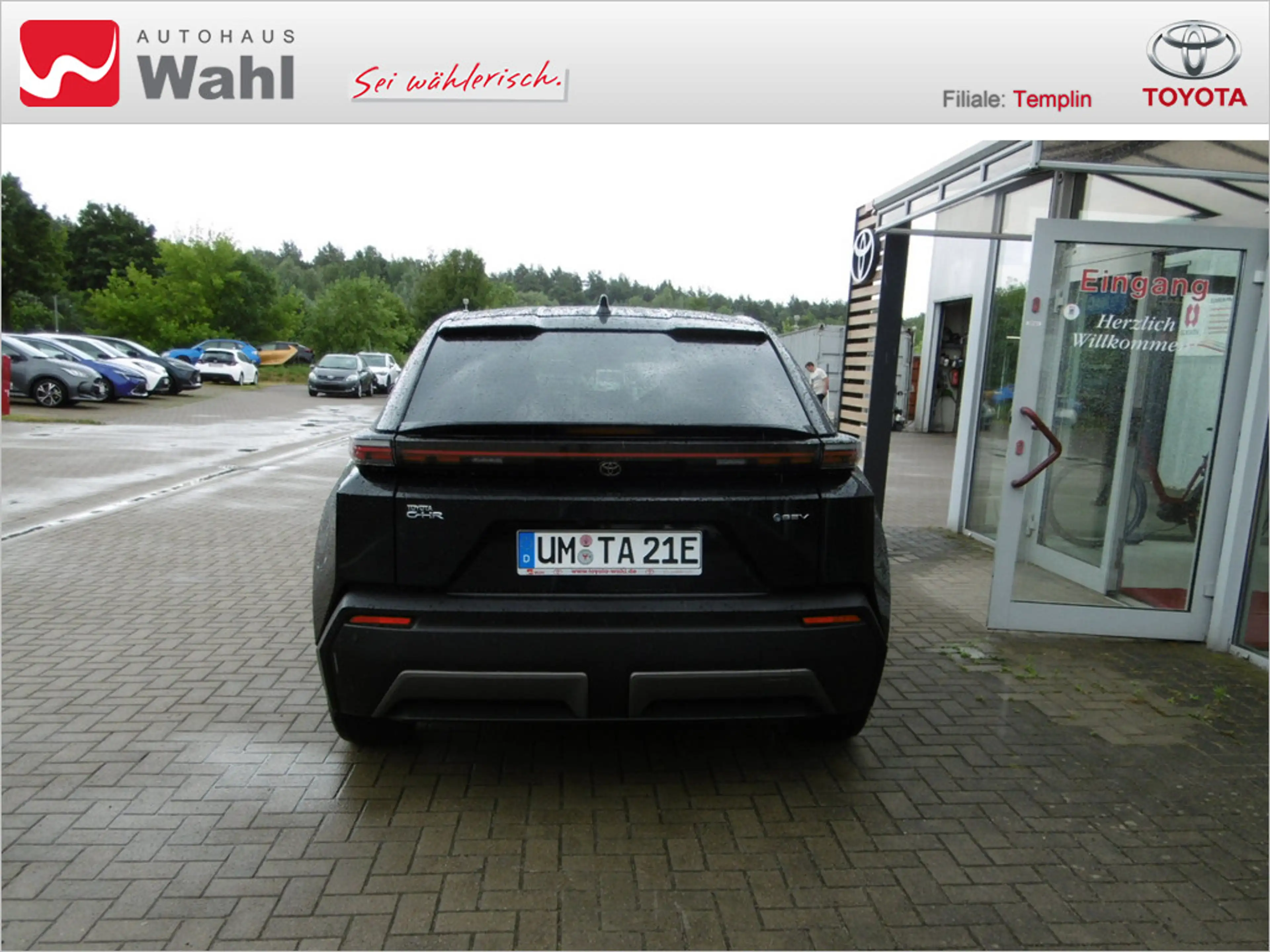 Toyota C-HR+ 165 kW Teamplayer — photo 4