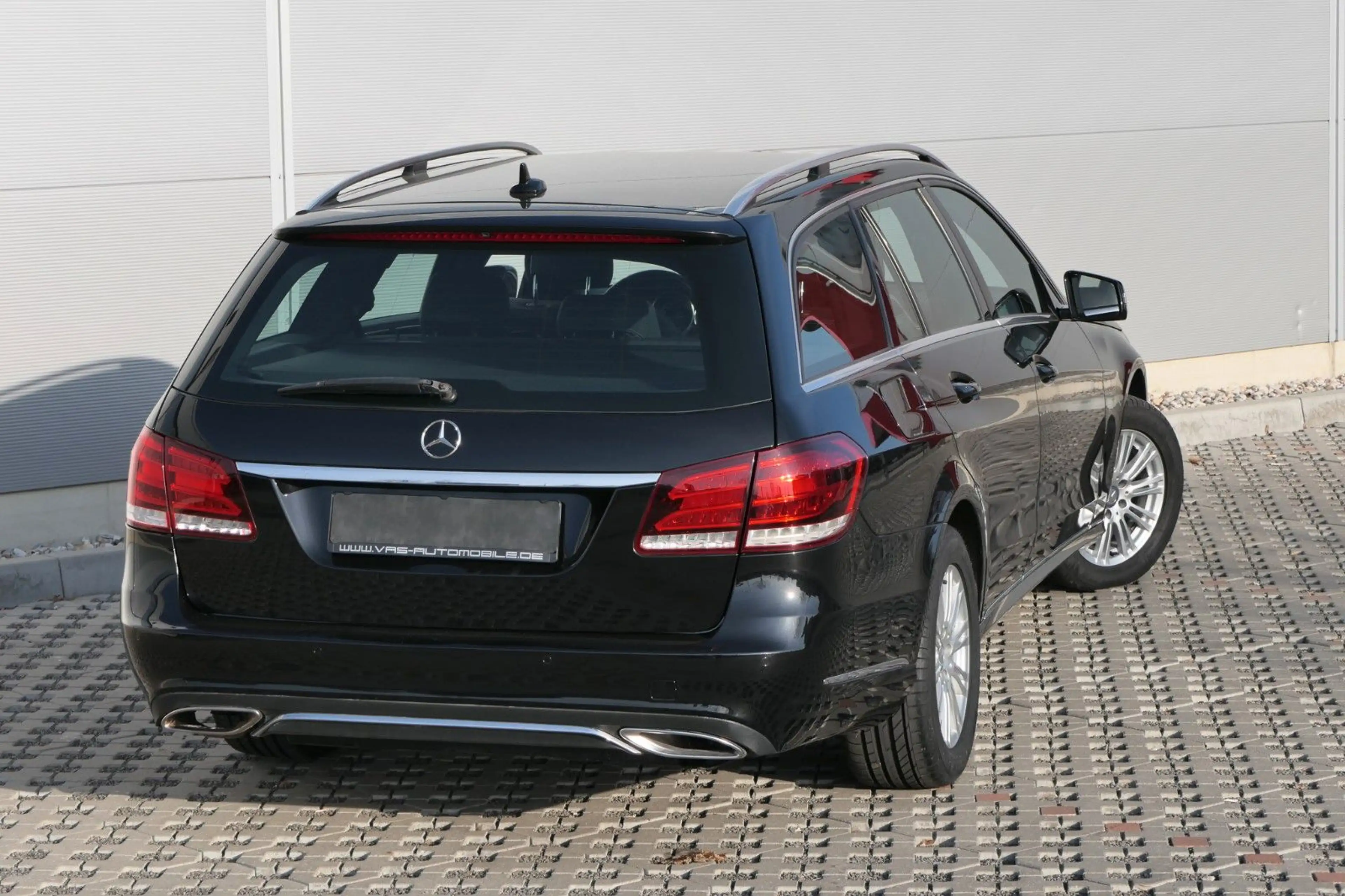 Mercedes-Benz E 250 CDI T-Modell BlueEfficiency Elegance — photo 7