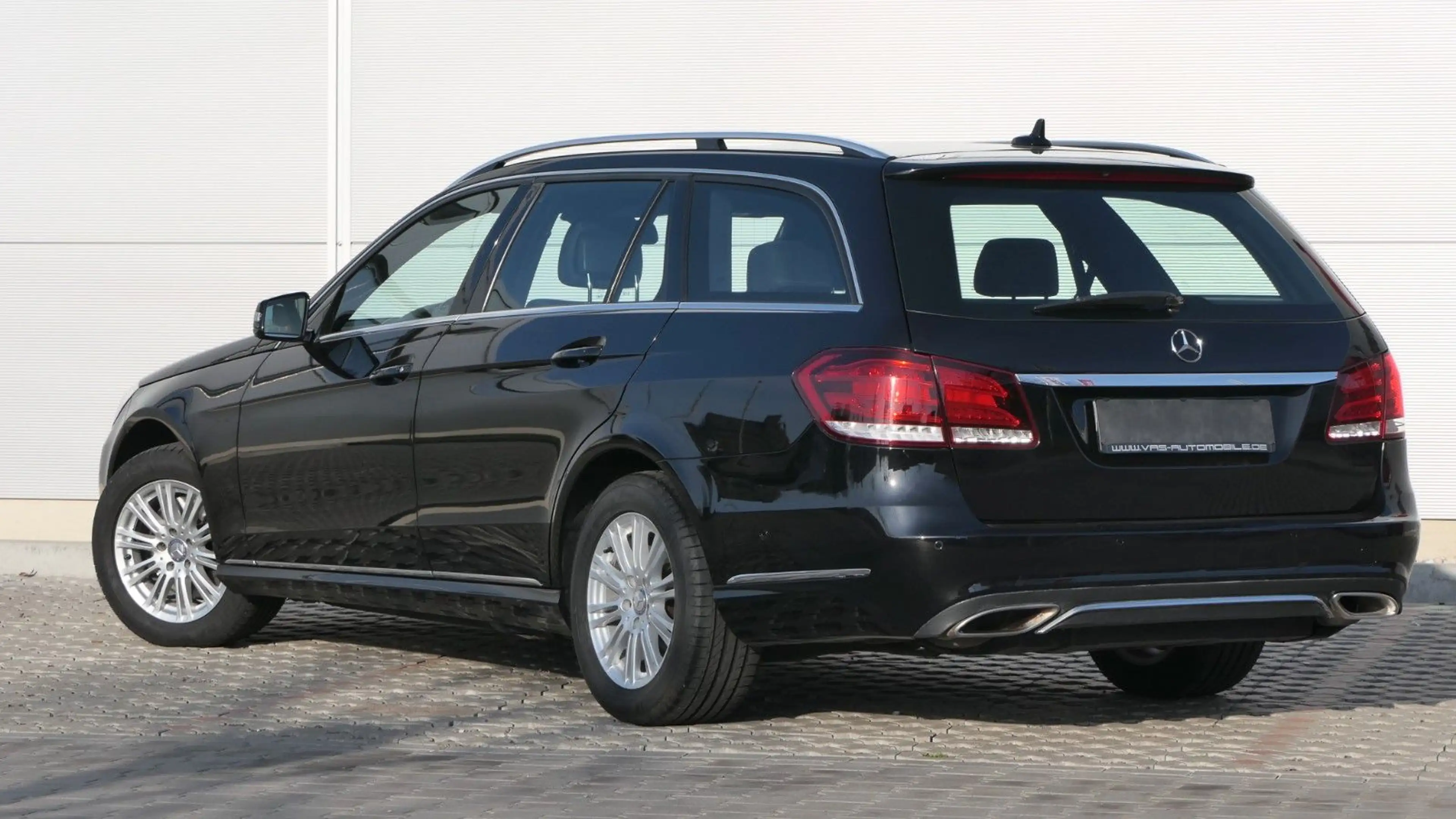 Mercedes-Benz E 250 CDI T-Modell BlueEfficiency Elegance — photo 8