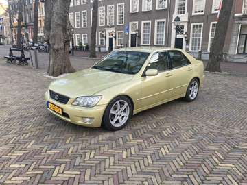 IS 200 Executive