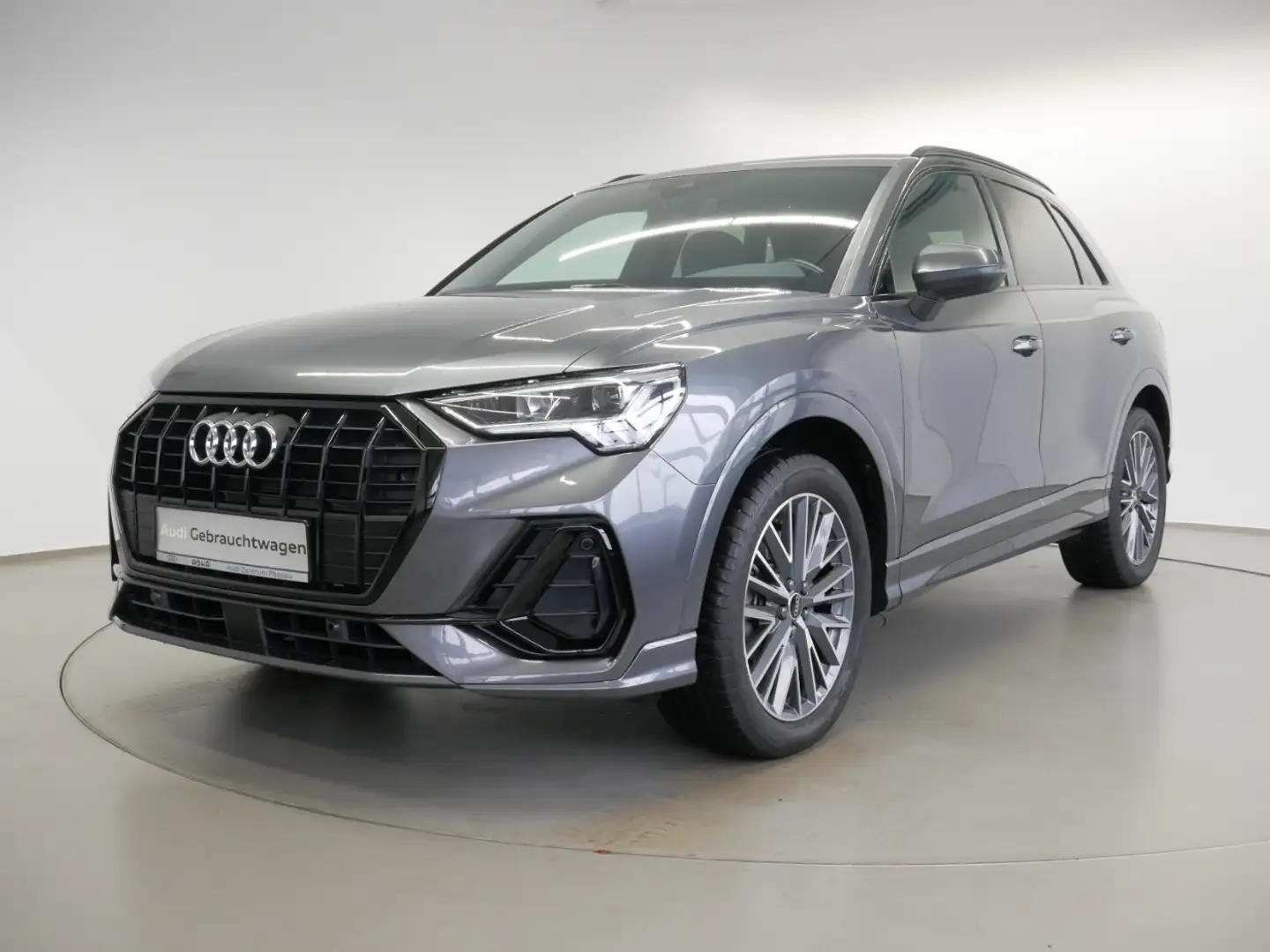 Audi Q3 40 TFSI quattro S tro. S line LED AHK virt. Cock.+ Grau - 2
