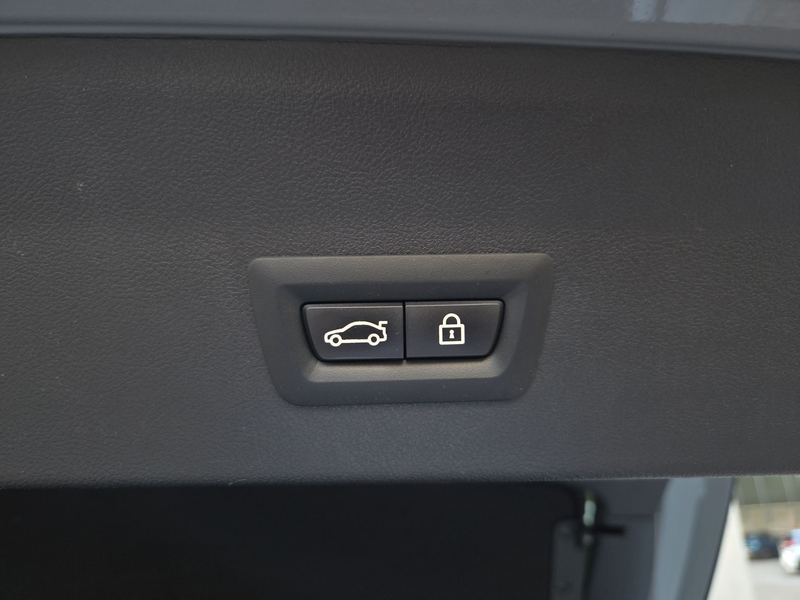 BMW X4 xDrive20i Aut. M-Paket /LED/Kamera/Leder/1.Besitz — photo 12